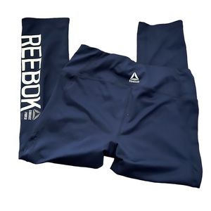 Navy blue Reebok shin length leggings